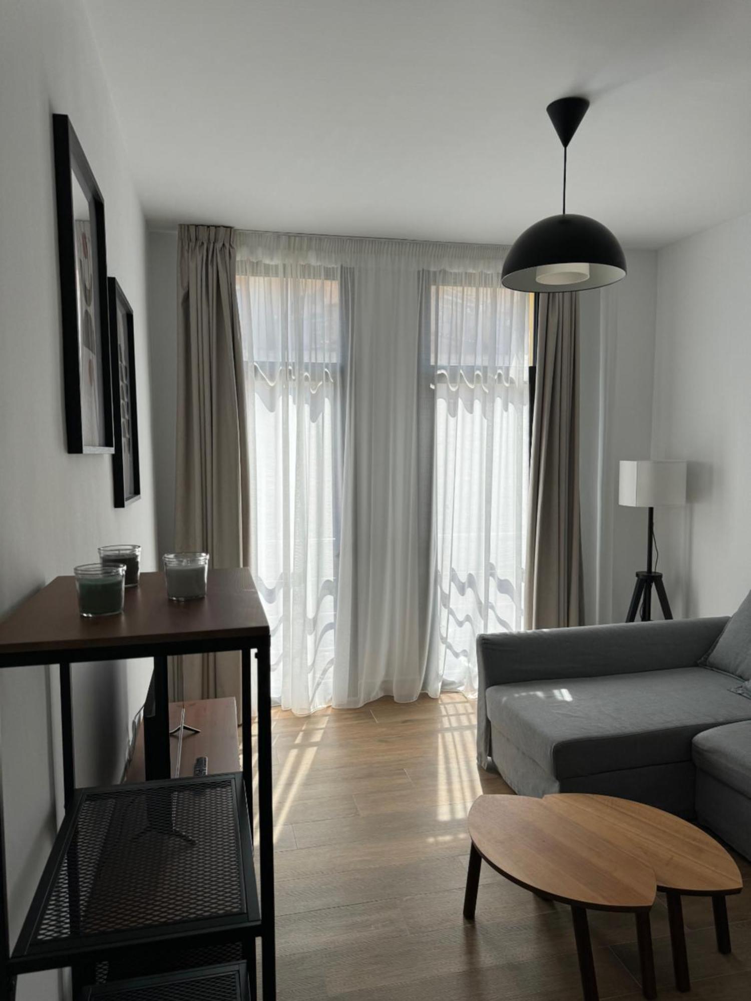 Plaza Victoria Apartments Малага Экстерьер фото